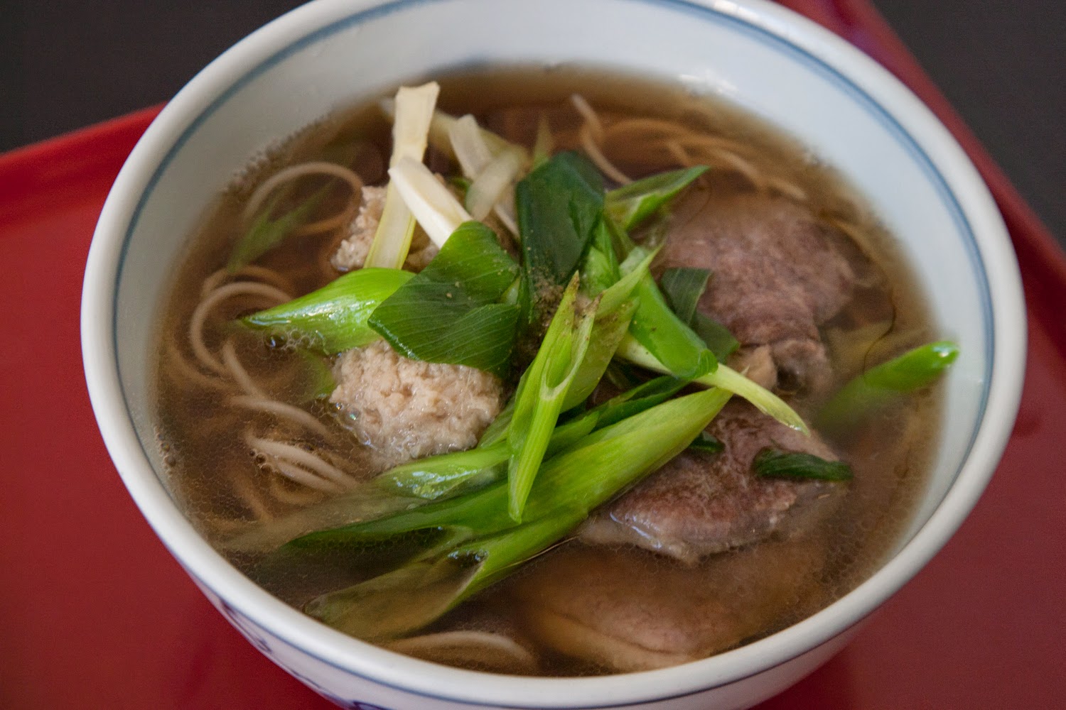 KAMO-NAMBA（鴨なんば）: Noodles with duck & scallion